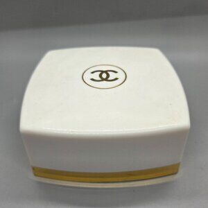 Vintage Used RARE CHANEL No. 22 Bath Powder 3oz with Puff for Dusting Screen